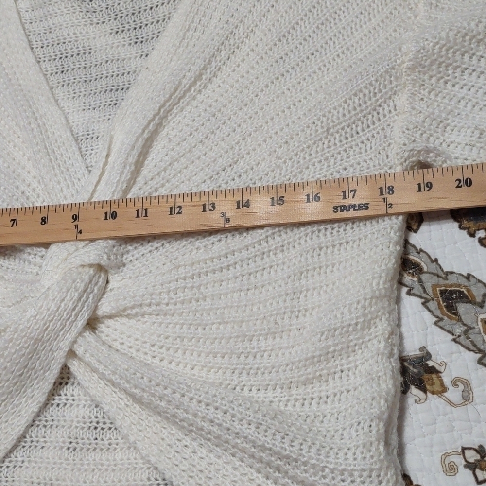Divided Sweater - Picture 6 of 7